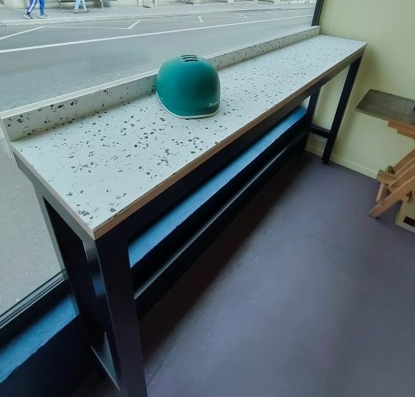 console sur mesure d'un commerce